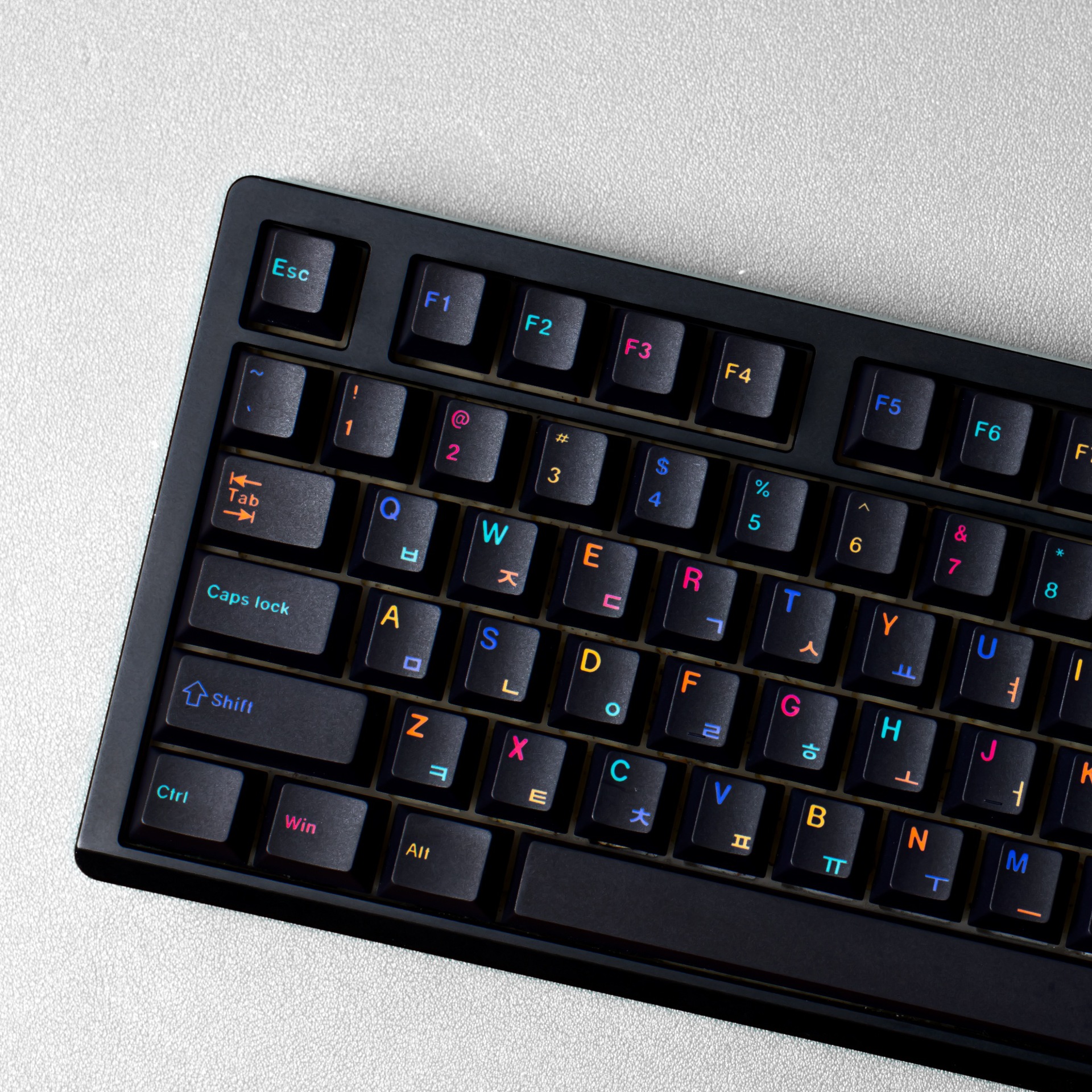 143 Keys Creative Keycaps PBT  - Keyboard Gaming Black 리뷰 및 가격